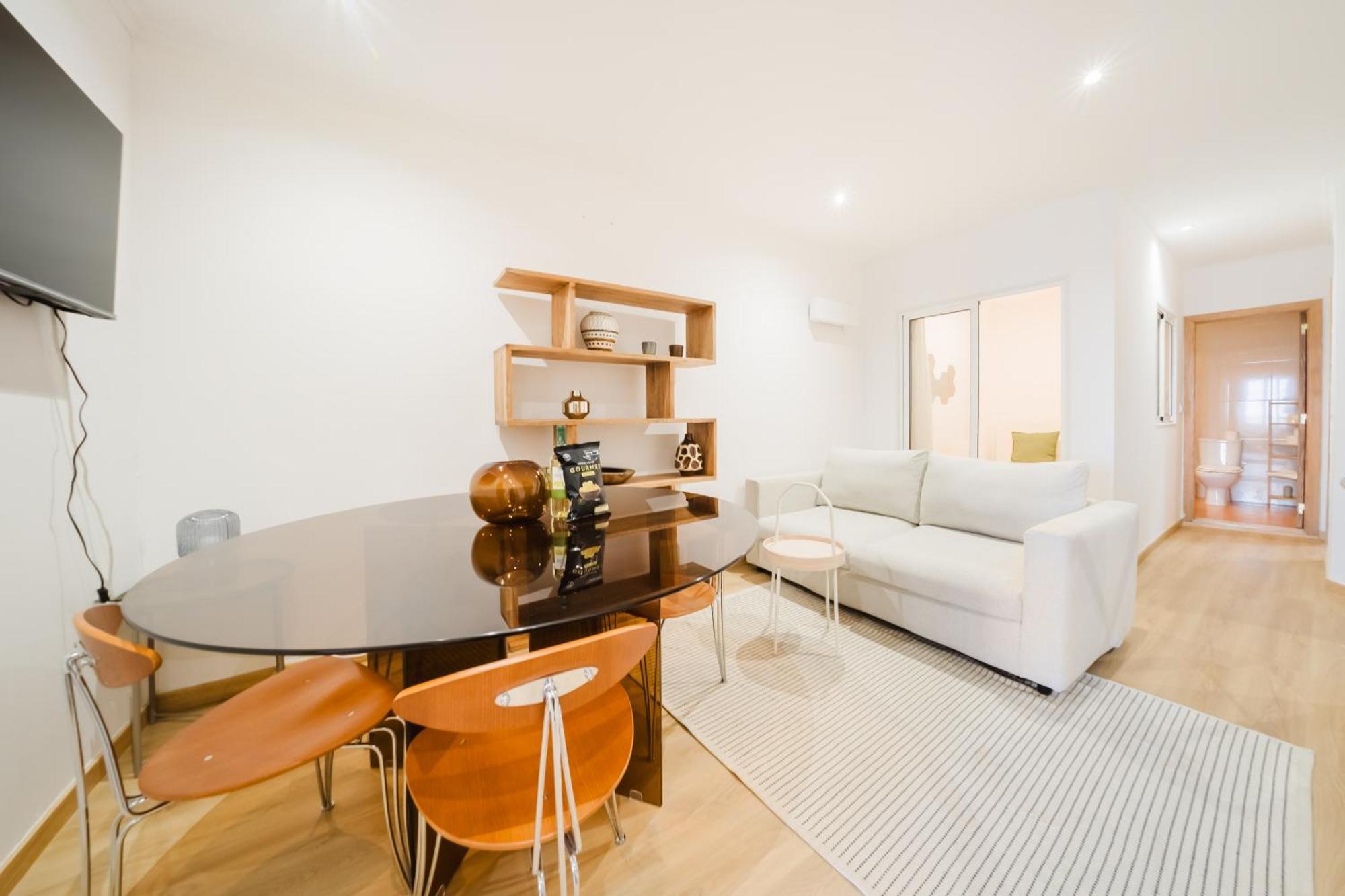 Modern 41br With Art & Tagus River Views * Lissabon