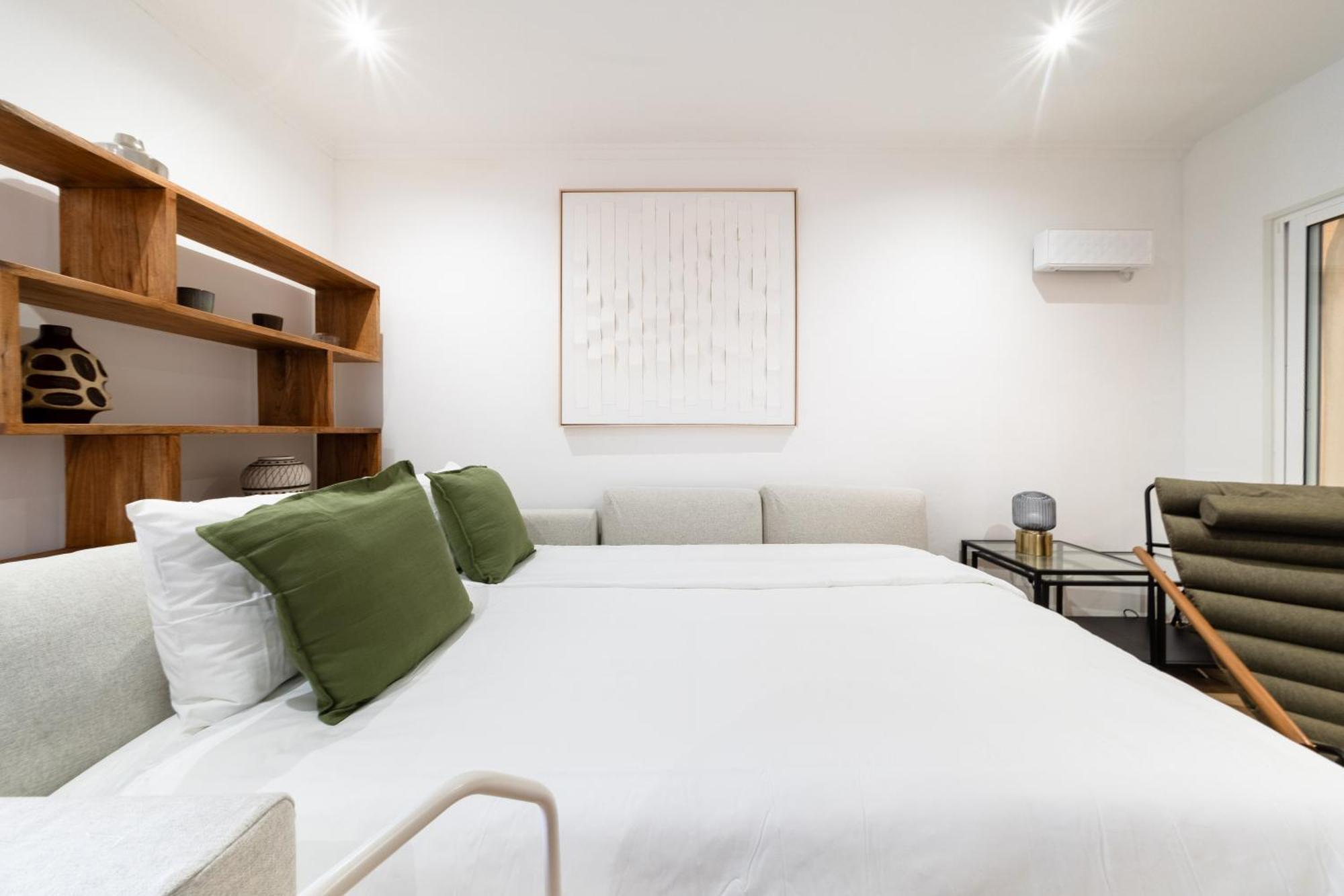 Modern 41br With Art & Tagus River Views Lisboa