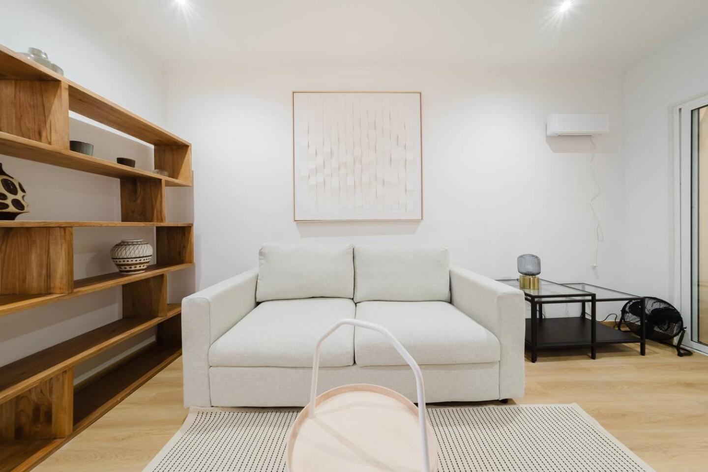 Modern 41br With Art & Tagus River Views