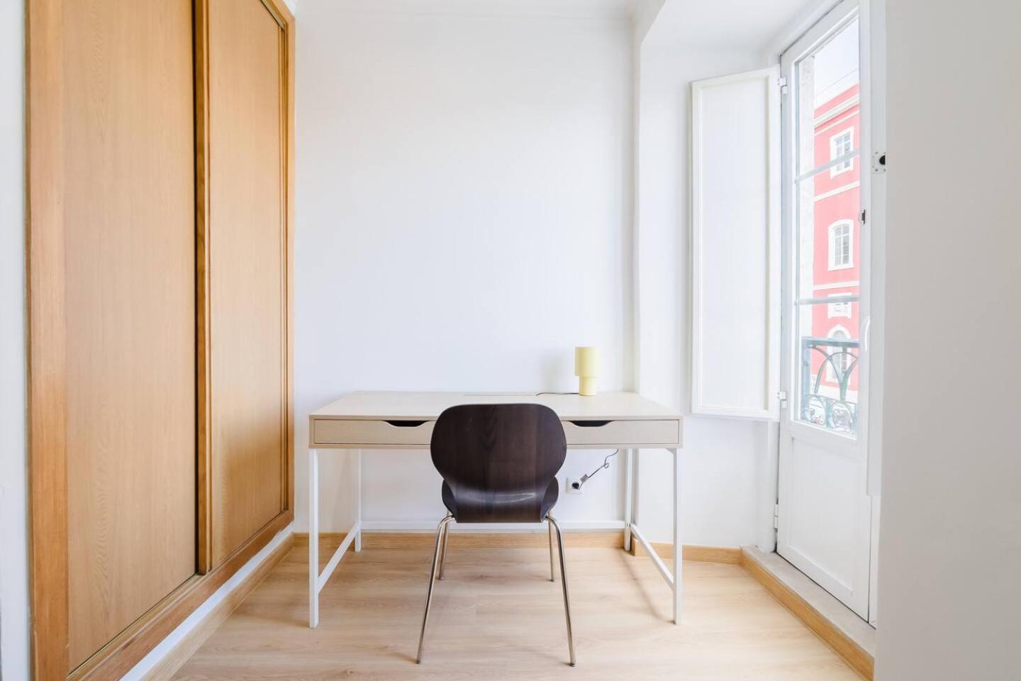 Apartamento Modern 41br With Art & Tagus River Views Lisboa
