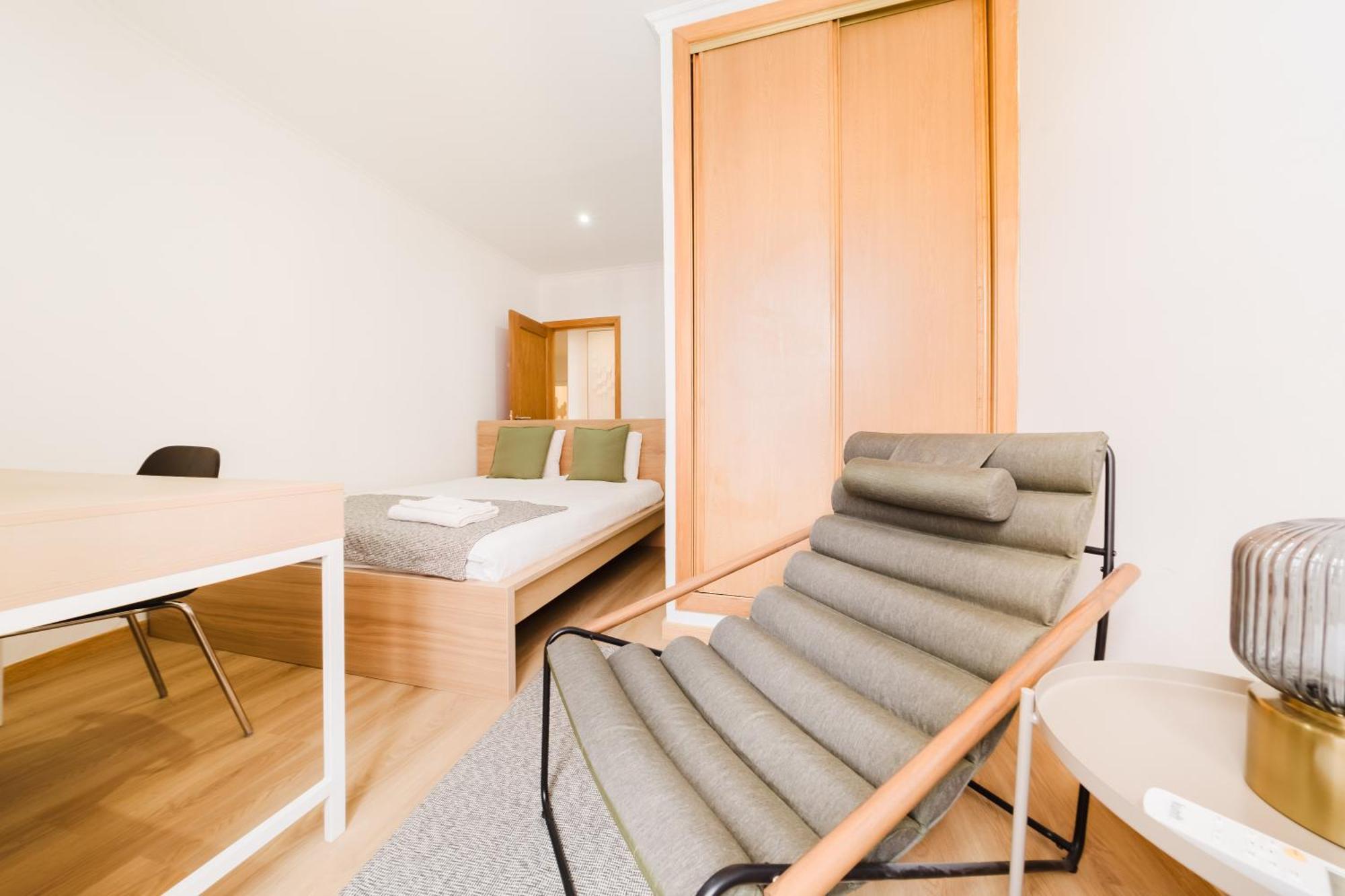 Apartamento Modern 41br With Art & Tagus River Views